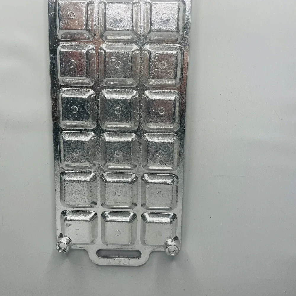 Ravioli Press‎ IPS Makes 24 Mini 1